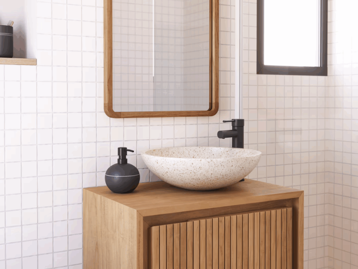 5 ideas para renovar tu baño este verano: del suelo a la grifería
